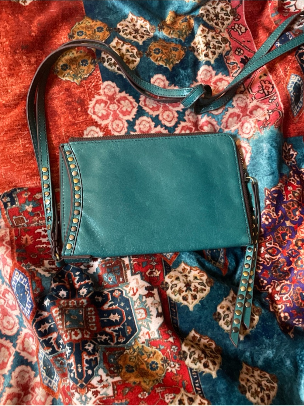 Hobo Women's Green Leather Cell Phone Wristlet Wallet